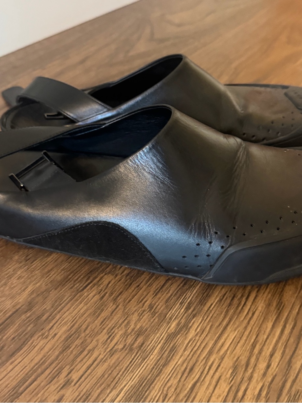 Marni Black Leather Slip-On Clogs with Back Strap - Picture 2 of 6